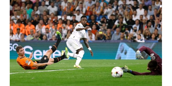 Real Madrid i Neapol pokračují ve vítězné sérii